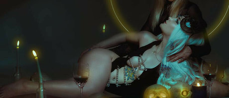 Kepitasecrett adult model photos