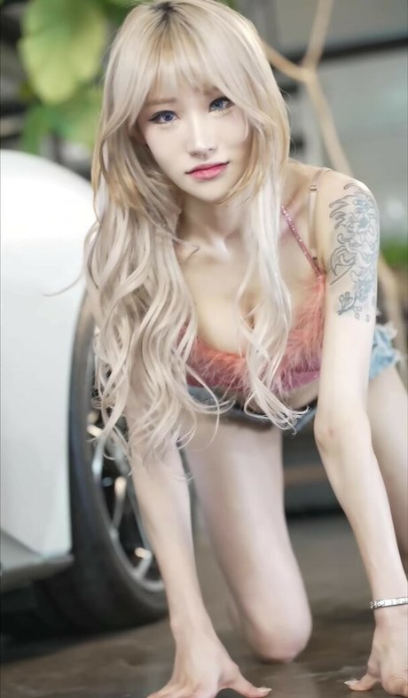 girlcrush tr adult star photos