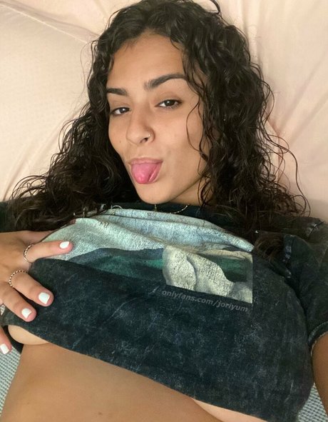 joriyum star nude images