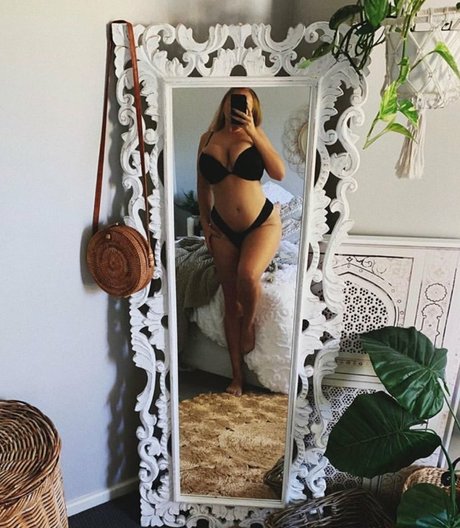 popular trans onlyfans art porn photos