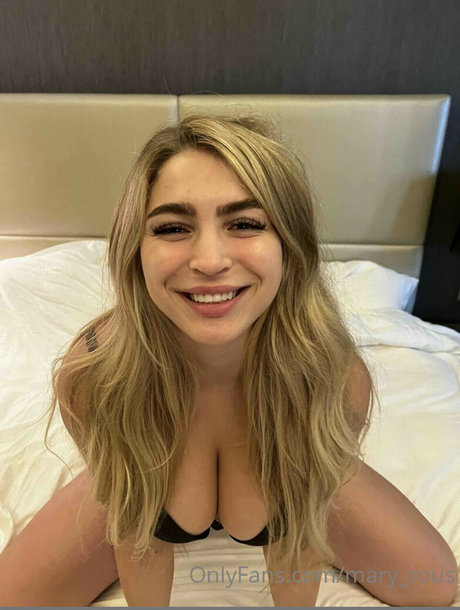 Maryrous pretty actress img