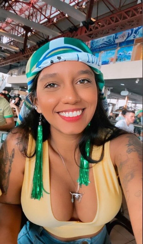 guimaraess1__ beautiful model archive