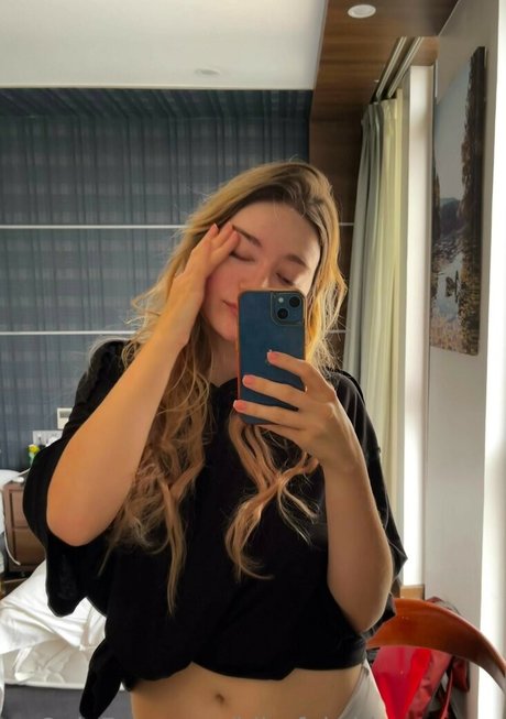 Blissful Whisper ASMR nude star image