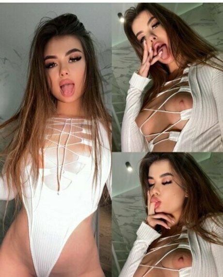 popular trans onlyfans hot nude pic