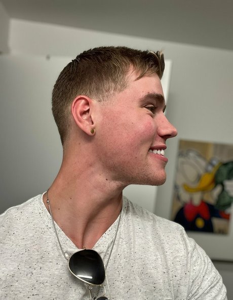 swolemattyy exclusive pornstar archive