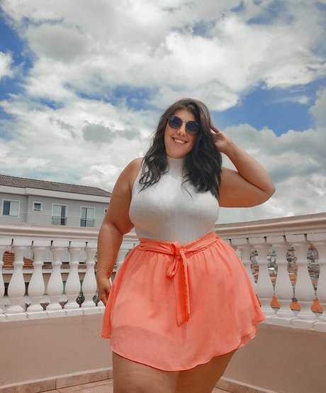 Bianca Novaes Profile Pic