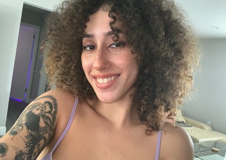 itsmekiraperez star perfect photos