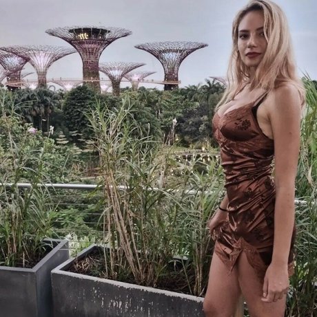 celebrity male onlyfans art naked archive