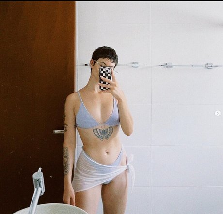 Marceli Cardozo sexy star pictures