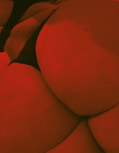 Turkishgyal model nude pic