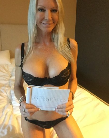 Emma Starr star top img