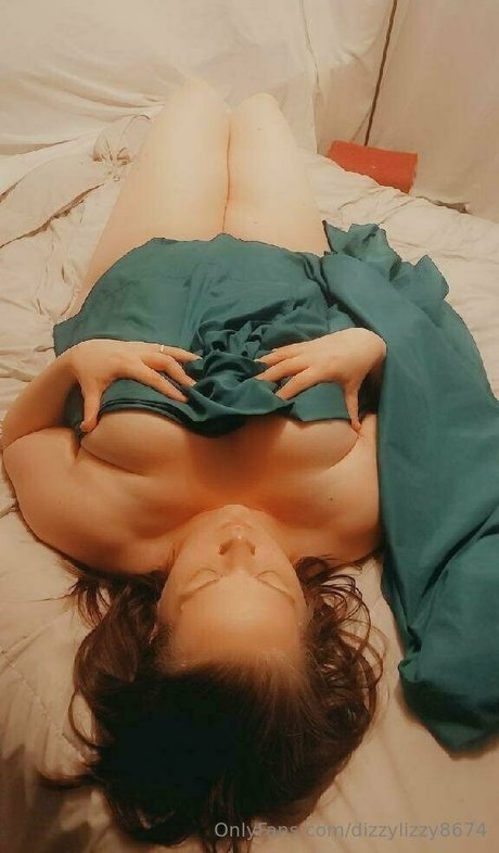 dizzylizzy8674 pornstar erotic galleries