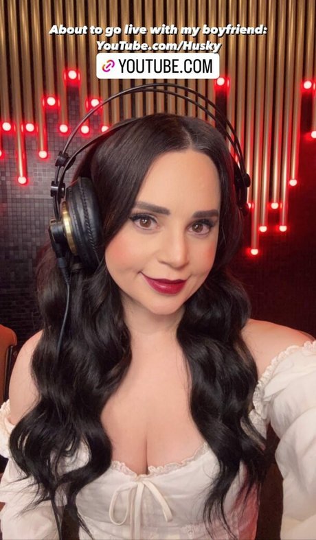 gay influencer onlyfans naked pic