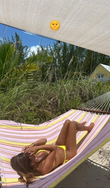 beach blowjob onlyfans art naked pics