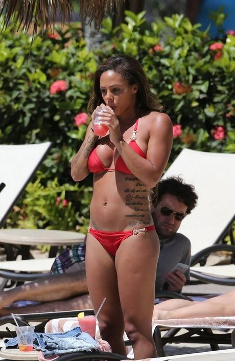 Sydney Leroux sexy pornstar pic
