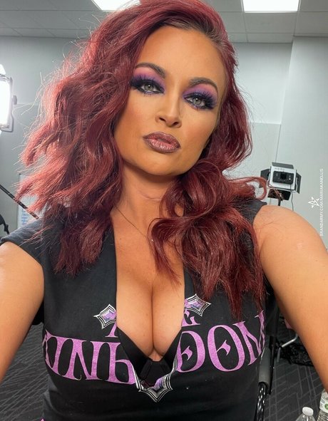 Maria Kanellis Best Profile Photo