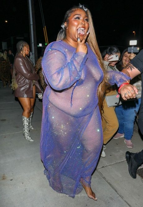 Lizzo model sexy galleries