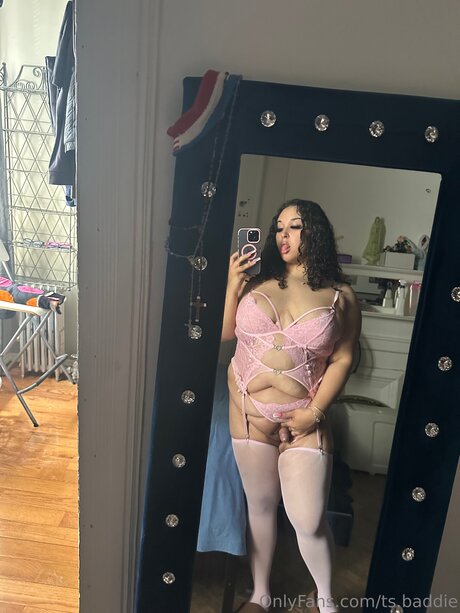 TS Baddie model porn images
