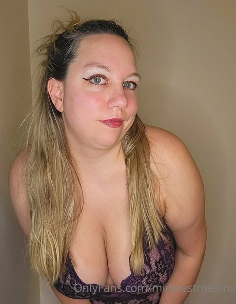 big tits latina onlyfans xxx images