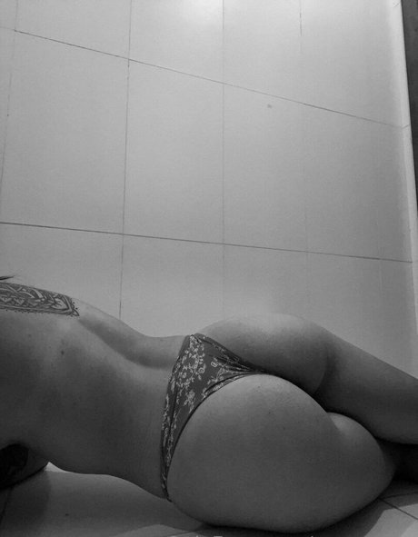 blonde milf onlyfans naked pictures