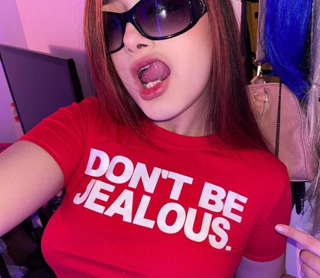 Chxrrychick Profile Pic