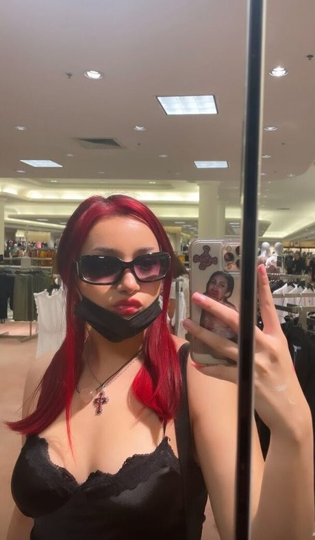 Chxrrychick exclusive star pictures