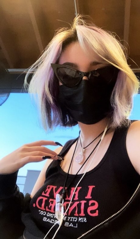 Chxrrychick xxx pornstar pics