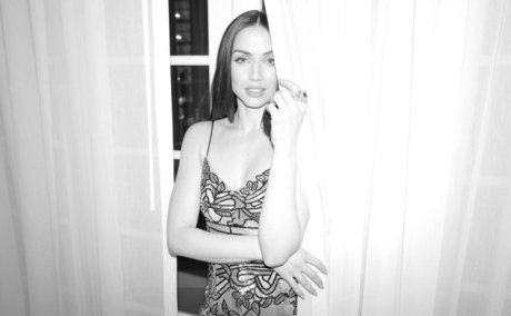 Ana De Armas nice star images
