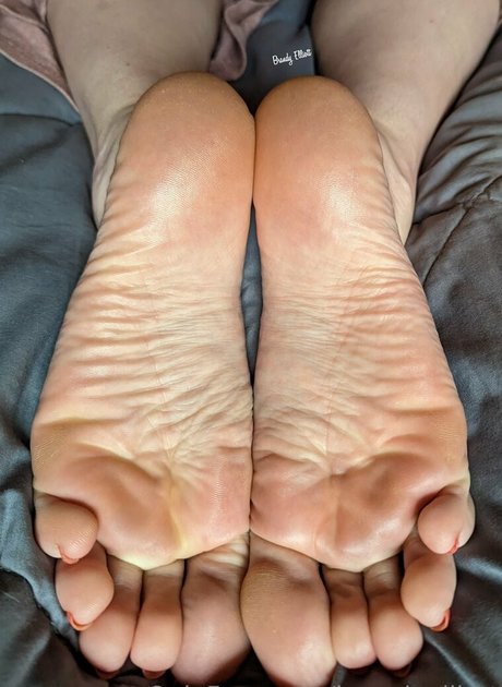 gangbang onlyfans xxx picture