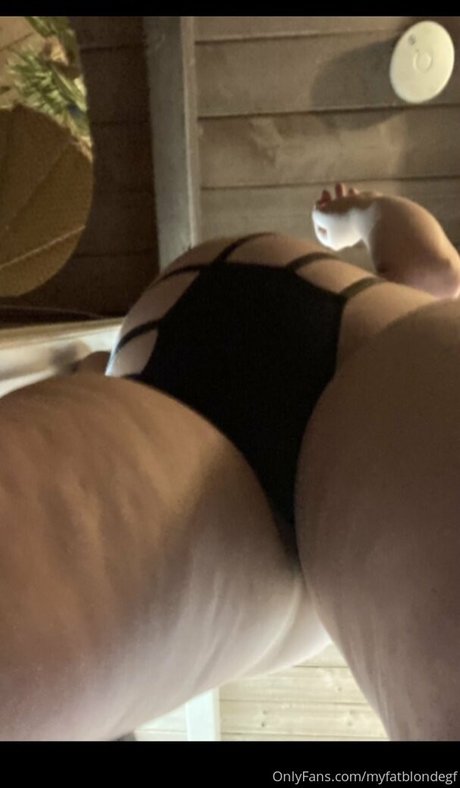 ukraine teen onlyfans nudes image