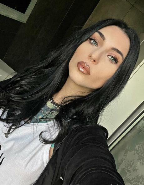 inkedines pornographic actress archive