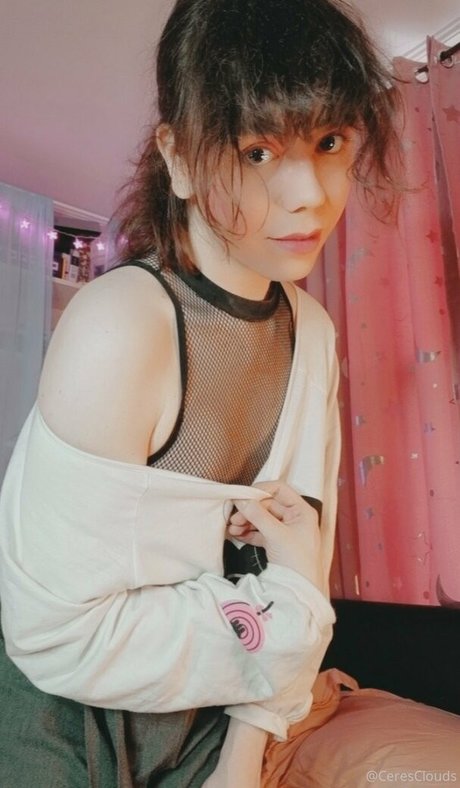 Ceresclouds model hot pics