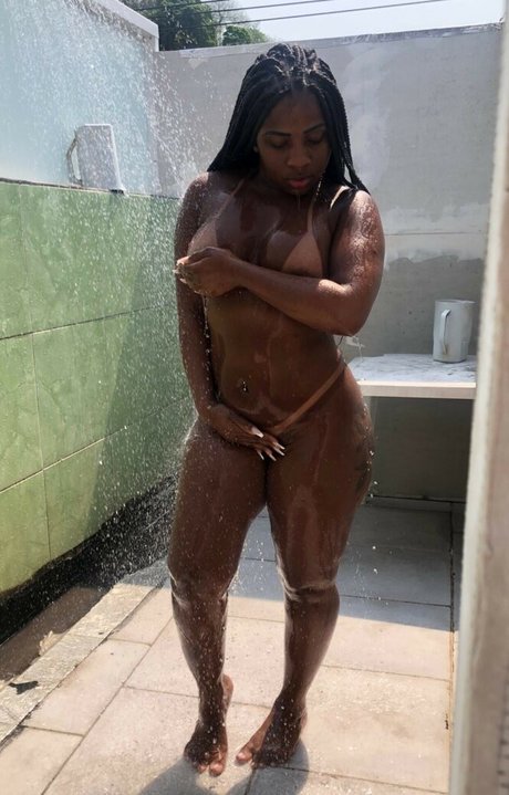 Thays tana nude star pic