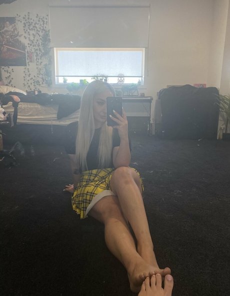 sawina pornstar naked galleries