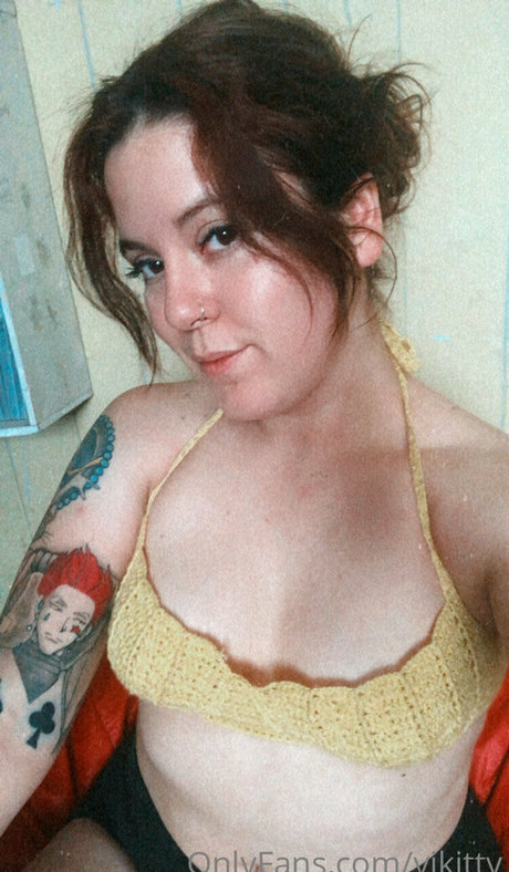 vikitty high quality pornstar photos