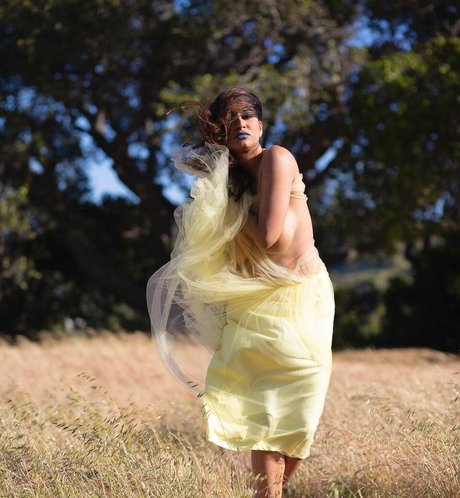 devithemodel pornstar free gallery