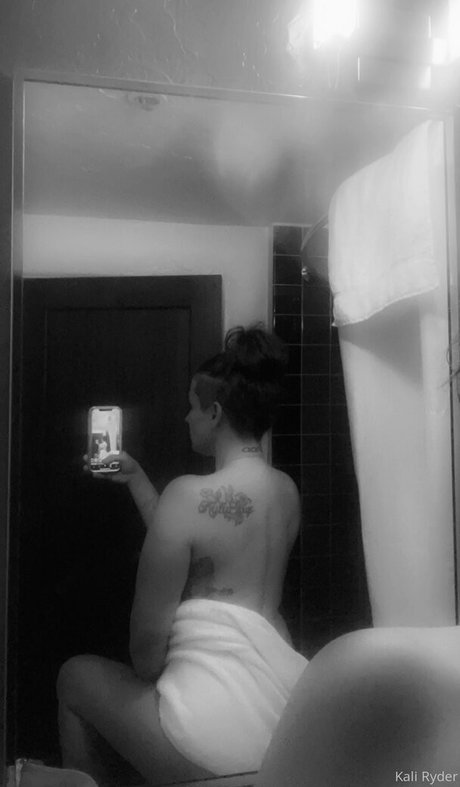 kaliryder nude model images