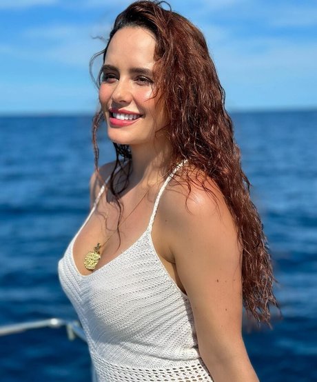 petite slut onlyfans pretty pictures