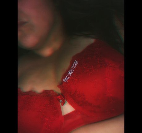 begformolly xxx actress image