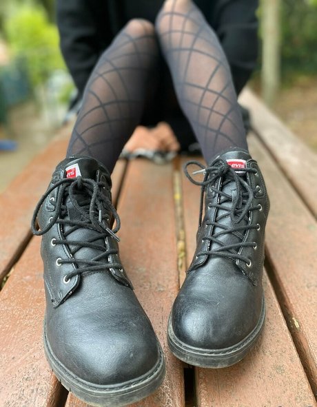 misscandyfeet2 free actress img