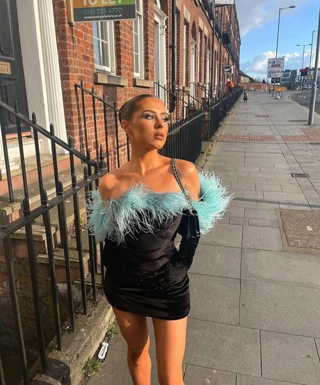 Morgan B high quality actress pic