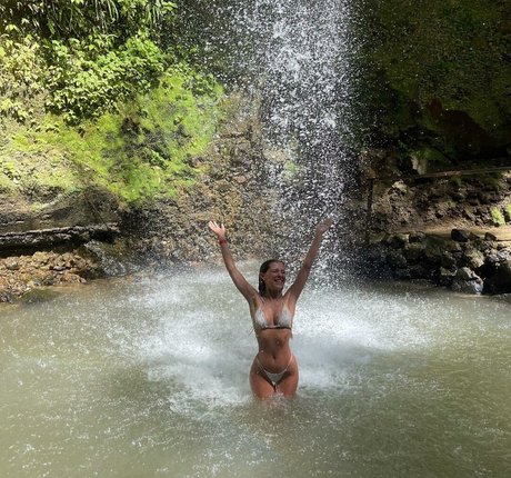 Morgan B porn actress pic