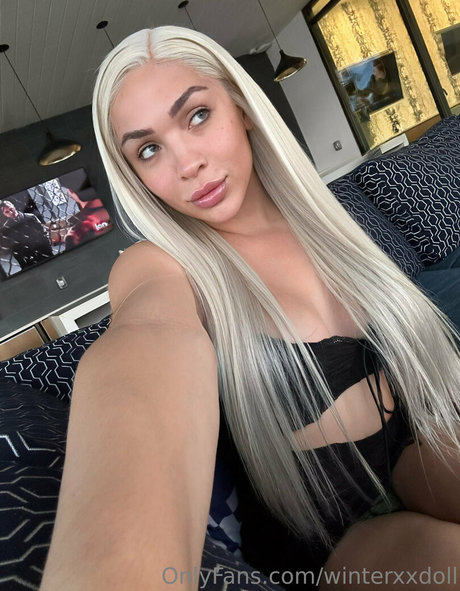 Winterxxdoll erotic actress image