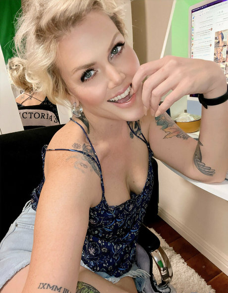 biancatusher star pretty pics