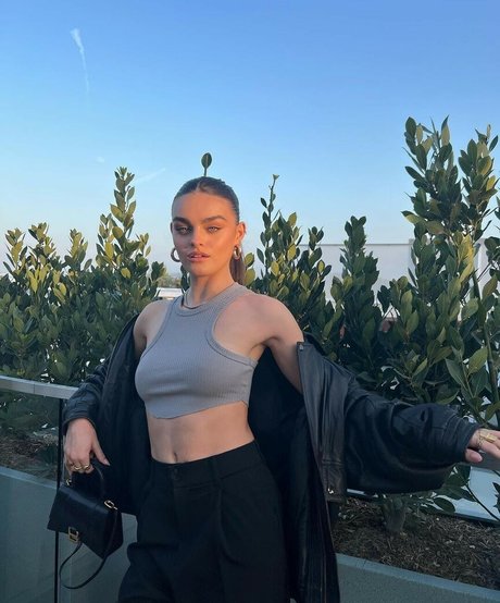 Freya Walton model sexy photos