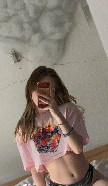 emilyxxoxo model best picture