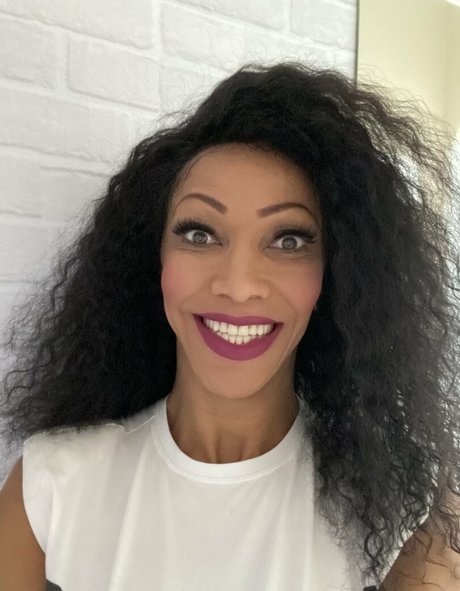 shemale 23cm star sex img