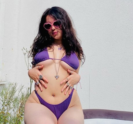 Maddy Adderley naked star pic