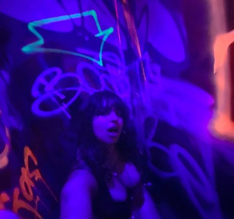 Maddy Adderley top star pictures