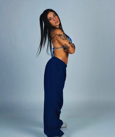 gloryhole wife onlyfans naked images